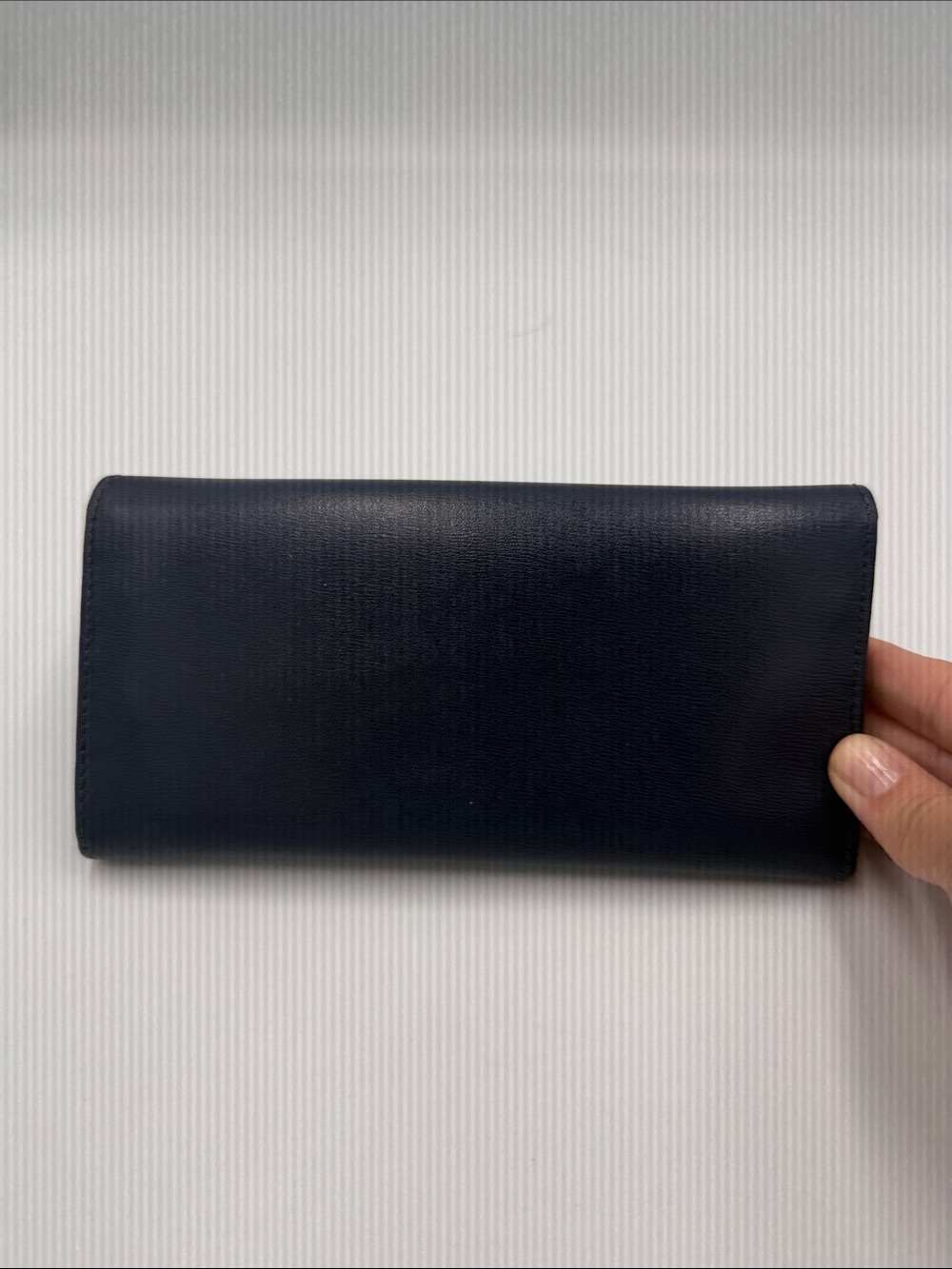 Salvatore Ferragamo Gancini Leather long wallet - Picture 3 of 9